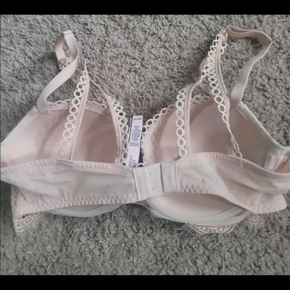 Lace bra - Picture 2 of 9